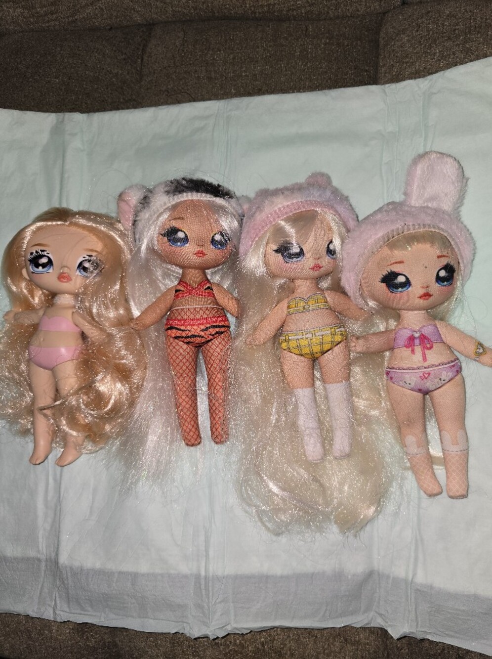 4 Na! Na! Na! Surprise Doll Lot